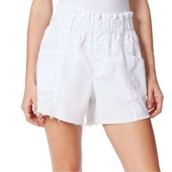 🔥NWT:FRAYED JEANS White Pocketed Fringed Baggy Elastic Waist High Waist Shorts - Picture 1 of 10